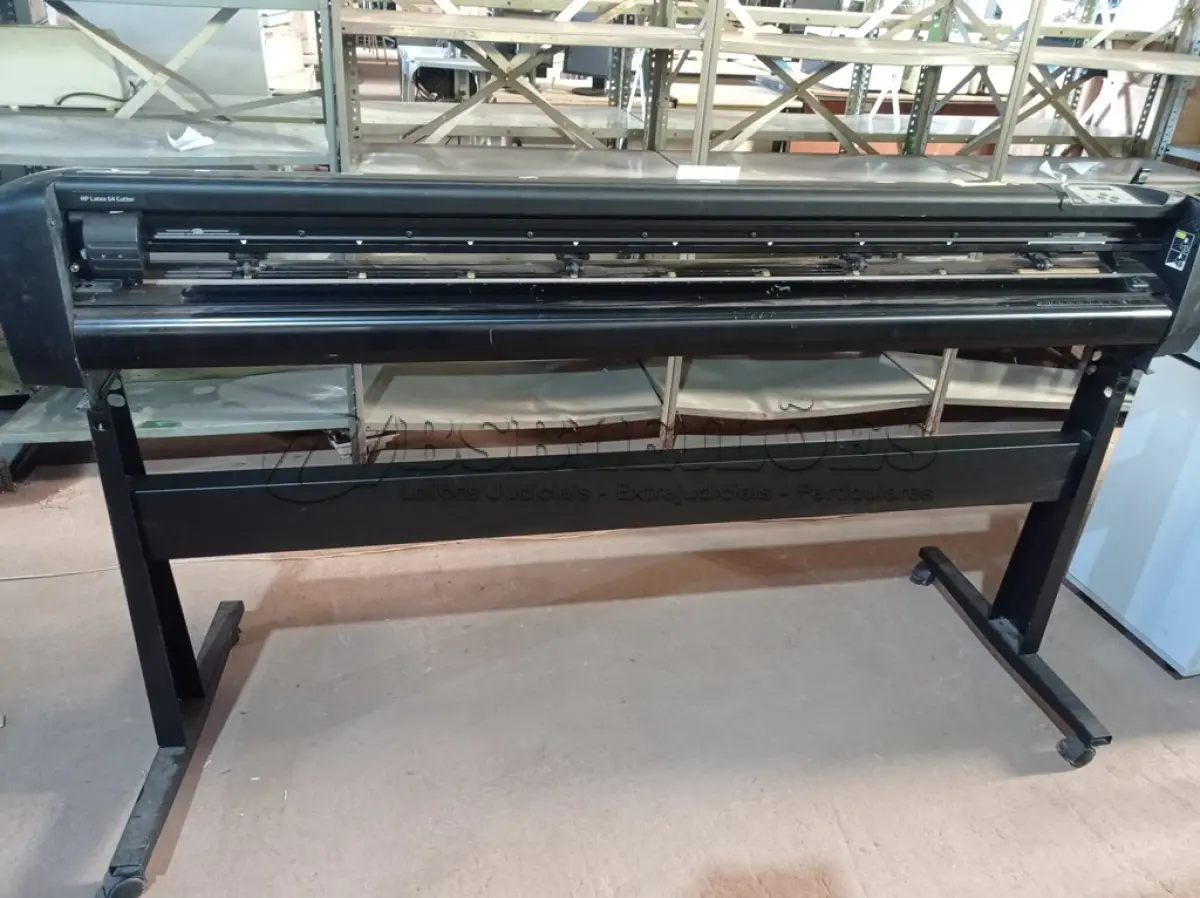 LOTE 335 - 01 PLOTTER HP. (NO ESTADO) ATENÇÃO! FAZER A VISITAÇÃO ANTES DE ARREMATAR, NÃO SABEMOS SE FUNCIONA. LEILÃO NÃO TEM GARANTIA E NEM DEVOLUÇÃO, SUJEITO A POSSÍVEIS AVARIAS VISÍVEIS/OCULTAS E/OU AUSÊNCIA DE COMPONENTES.
