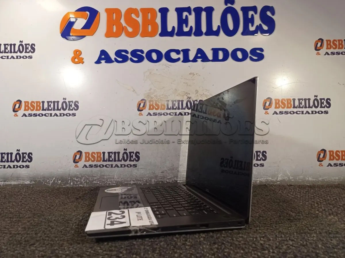 LOTE 234 - 01 NOTEBOOK DELL XPS 13 POLEGADAS, SEM HD, MEMÓRIA E CARREGADOR. (NO ESTADO) BF8662C