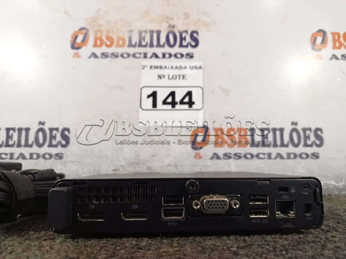 LOTE 144 - 01 CPU COM MEMÓRIA DE 32GB E SEM HD COM CARREGADOR MARCA HP. (NO ESTADO) BD0959H