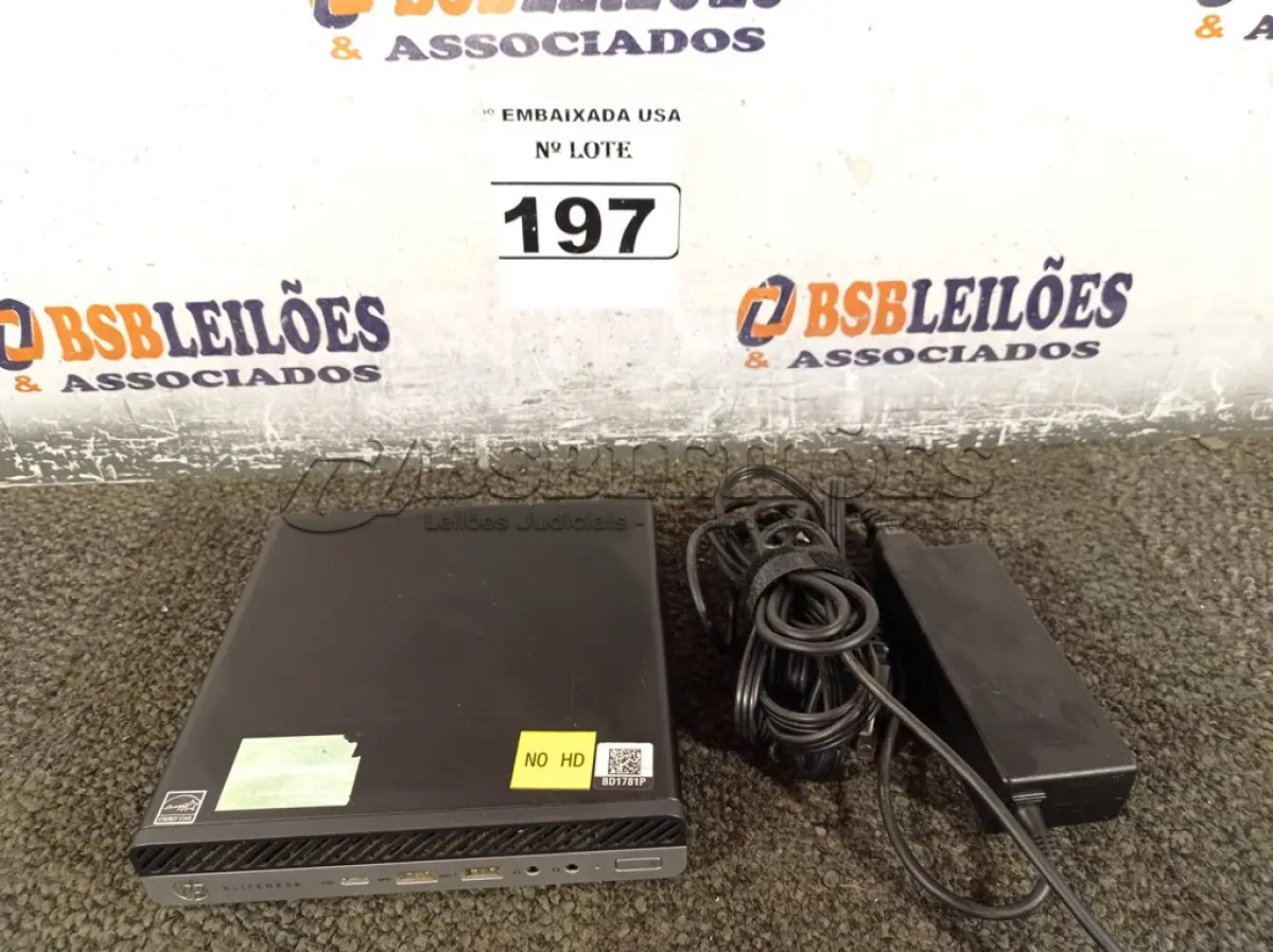 LOTE 197 - 01 CPU SEM MEMÓRIA E SEM HD COM CARREGADOR MARCA HP. (NO ESTADO) BD1781P
