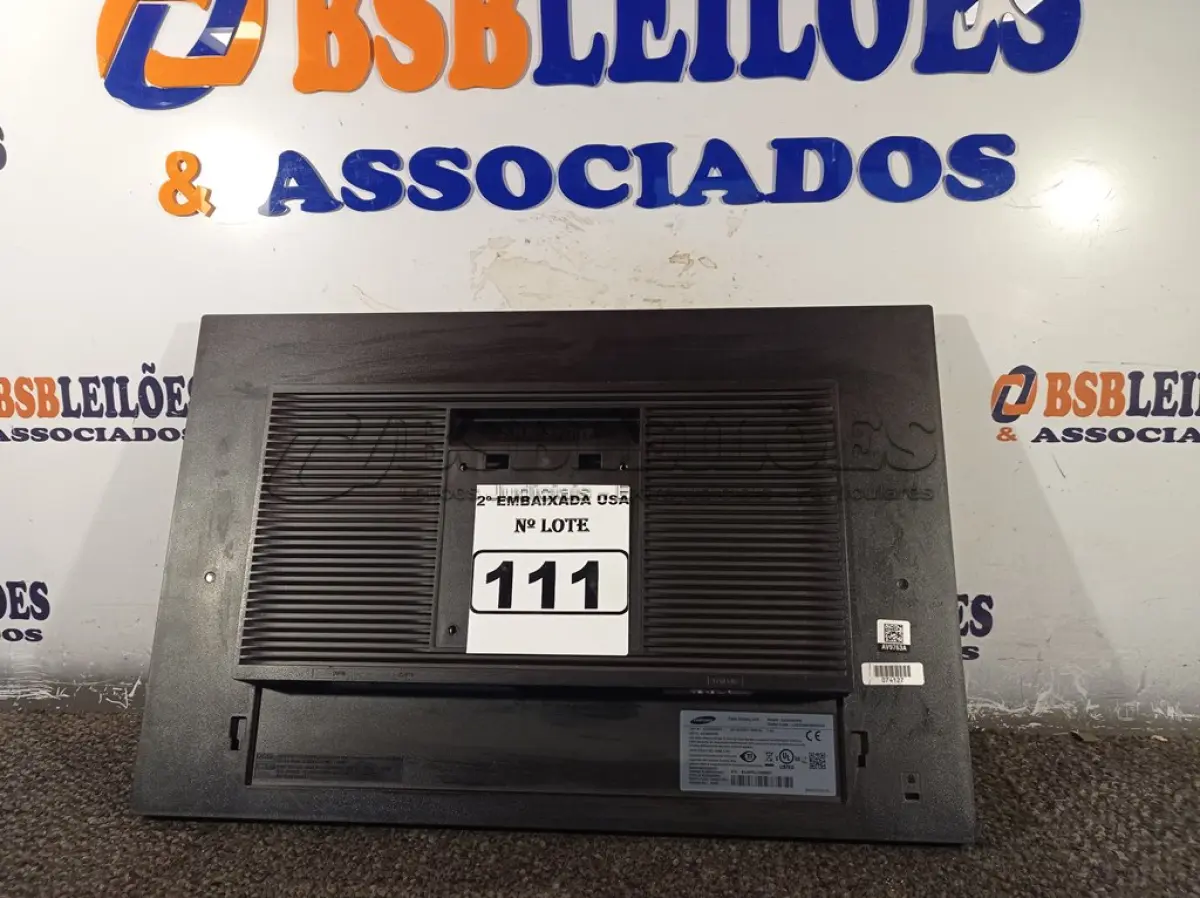 LOTE 111 - 01 MONITOR 22’’ MARCA SAMSUNG. (DISPLAY) (NO ESTADO) AV9763A