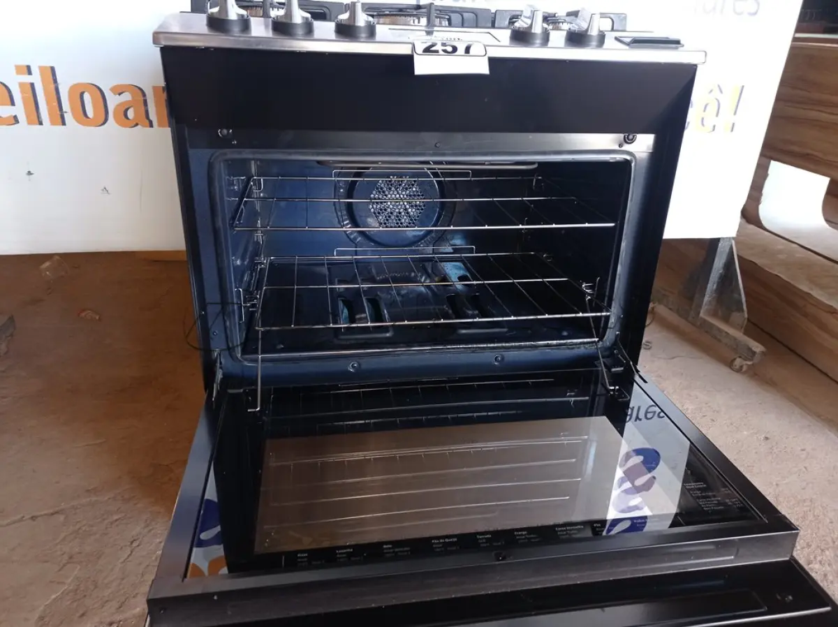 LOTE 257 - 01 FOGÃO 05 BOCAS MARCA BRASTEMP 220V. (STOV 5 FLAMES) (NO ESTADO) BH1558Y