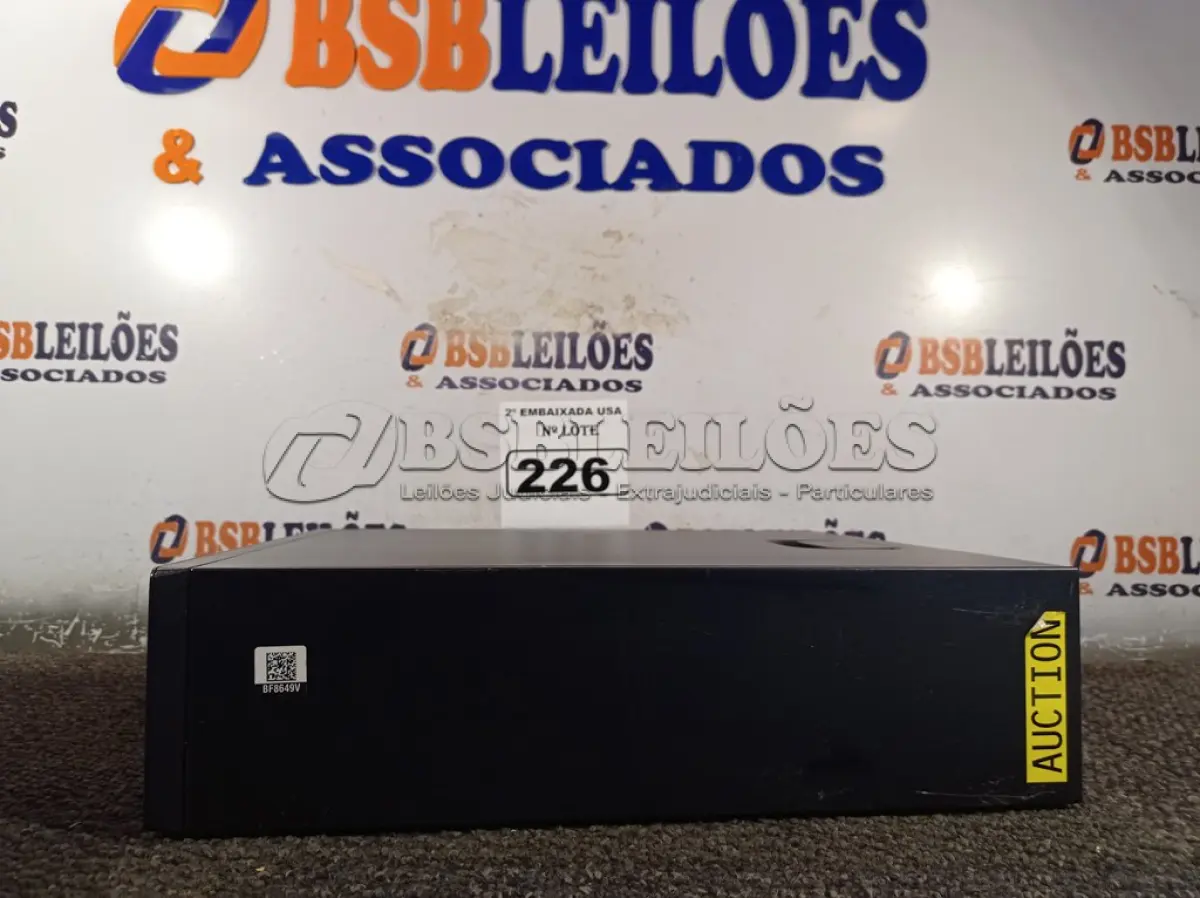 LOTE 226 - 01 CPU SEM MEMÓRIA E SEM HD MARCA HP. (NO ESTADO) BF8649V
