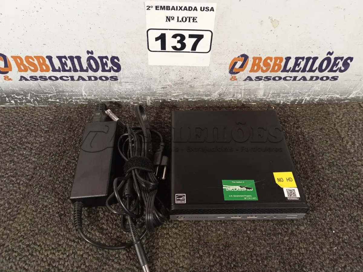 LOTE 137 - 01 CPU SEM MEMÓRIA E SEM HD COM CARREGADOR MARCA HP. (NO ESTADO) BD0866J