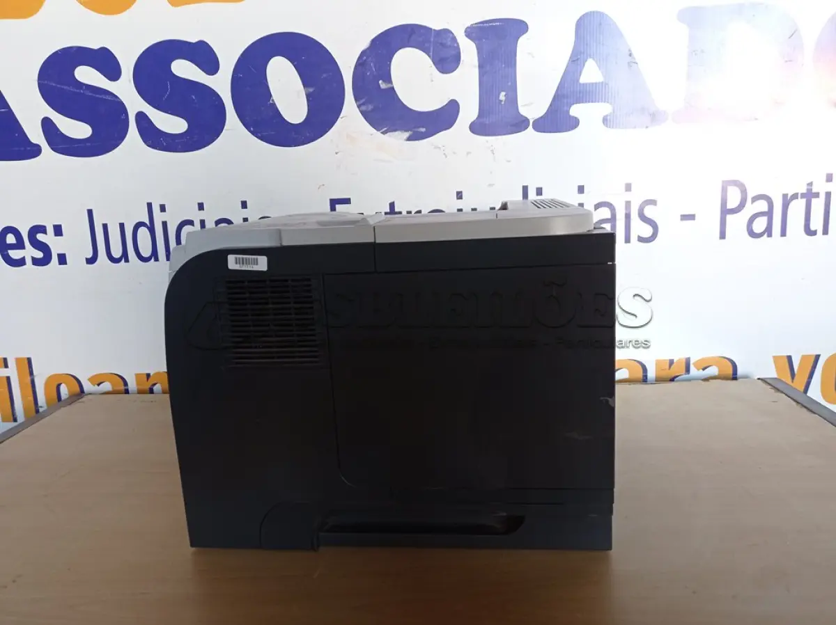LOTE 081 - 01 IMPRESSORA LASERJET P3015. (PRINTER) (NO ESTADO) AV9615S
