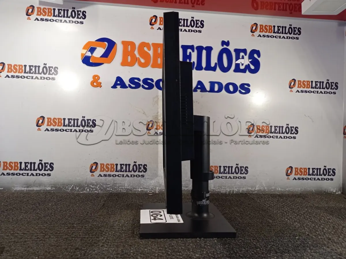 LOTE 064 - 01 MONITOR 22’’ MARCA SAMSUNG. (DISPLAY) (NO ESTADO) AV9560L