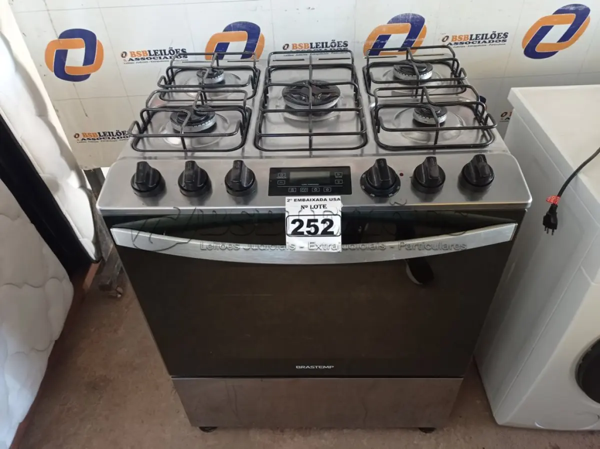 LOTE 252 - 01 FOGÃO 05 BOCAS MARCA BRASTEMP 220V.(RANGE) (NO ESTADO)BH1529M