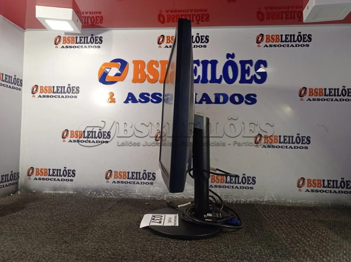 LOTE 037 - 01 MONITOR 22’’ MARCA SAMSUNG. (DISPLAY) (NO ESTADO) AV9466F