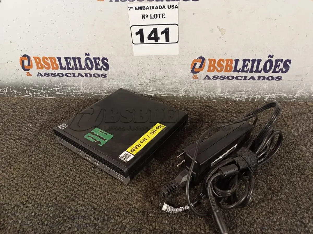 LOTE 141 - 01 CPU SEM MEMÓRIA E SEM HD COM CARREGADOR MARCA HP. (NO ESTADO) BD0956C