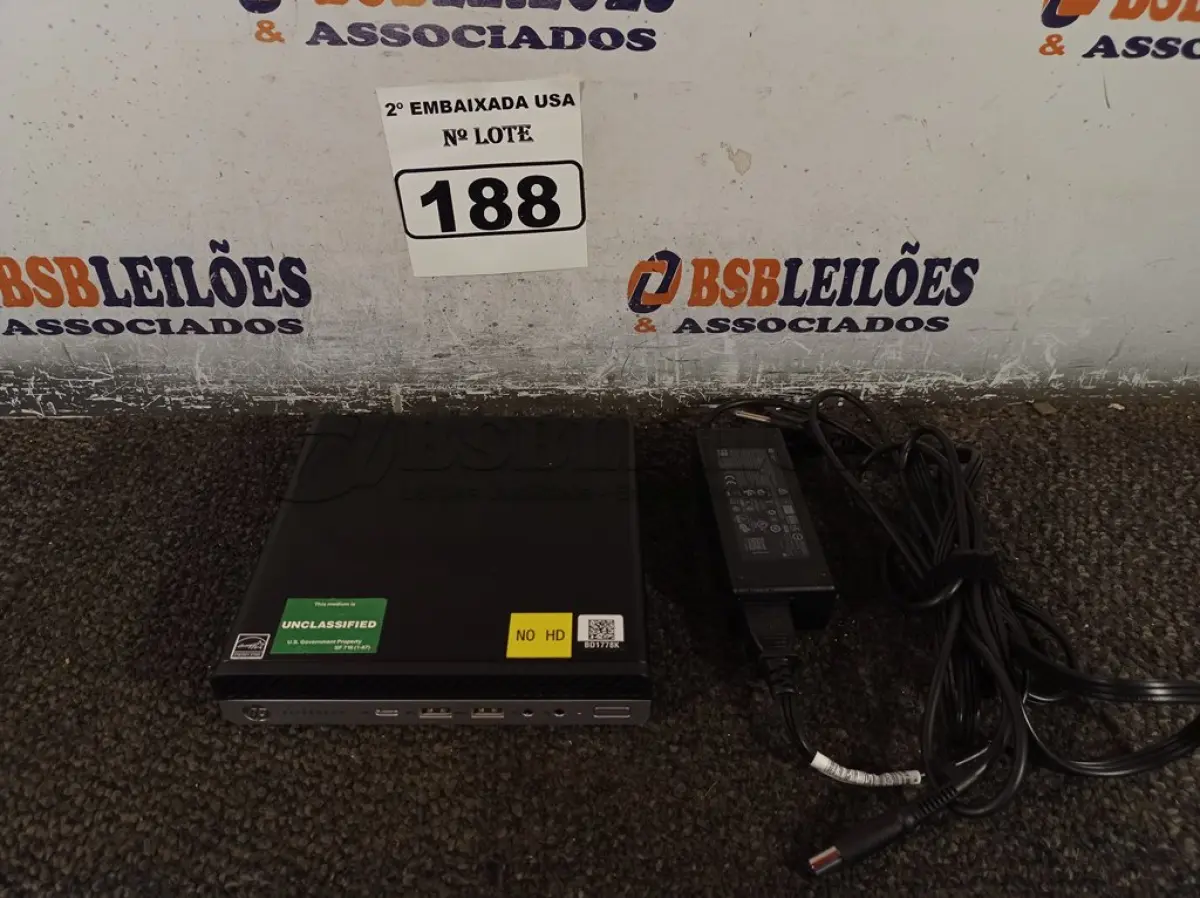 LOTE 188 - 01 CPU SEM MEMÓRIA E SEM HD COM CARREGADOR MARCA HP. (NO ESTADO) BD1778K
