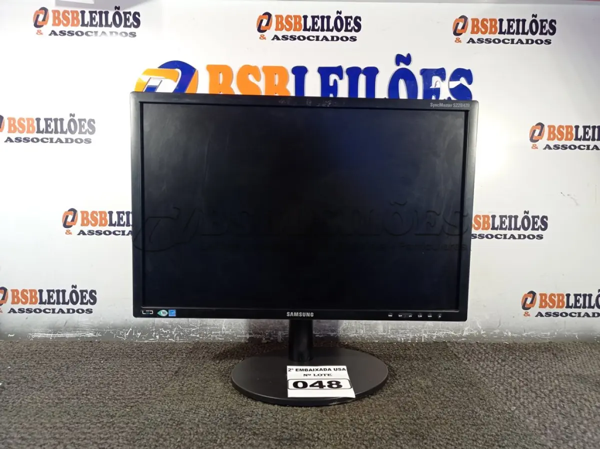 LOTE 048 - 01 MONITOR 22’’ MARCA SAMSUNG. (DISPLAY) (NO ESTADO) AV9478H