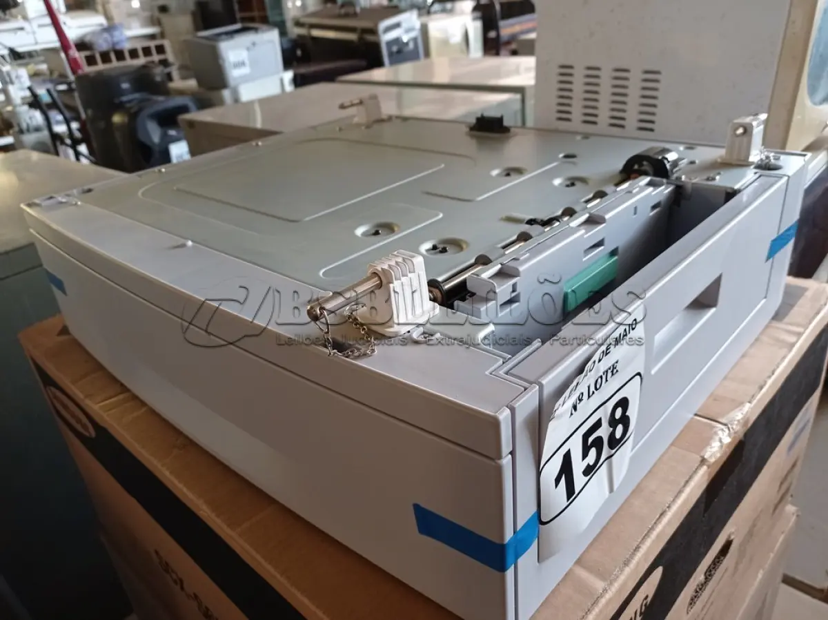 LOTE 158 - 03 GAVETAS PARA PAPEL DA IMPRESSORA SAMSUNG MODELO SCX-S6555A. (NO ESTADO) ATENÇÃO! FAZER A VISITAÇÃO ANTES DE ARREMATAR, NÃO SABEMOS SE FUNCIONA. LEILÃO NÃO TEM GARANTIA E NEM DEVOLUÇÃO, SUJEITO A POSSÍVEIS AVARIAS VISÍVEIS/OCULTAS E/OU AUSÊNCIA DE COMPONENTES.