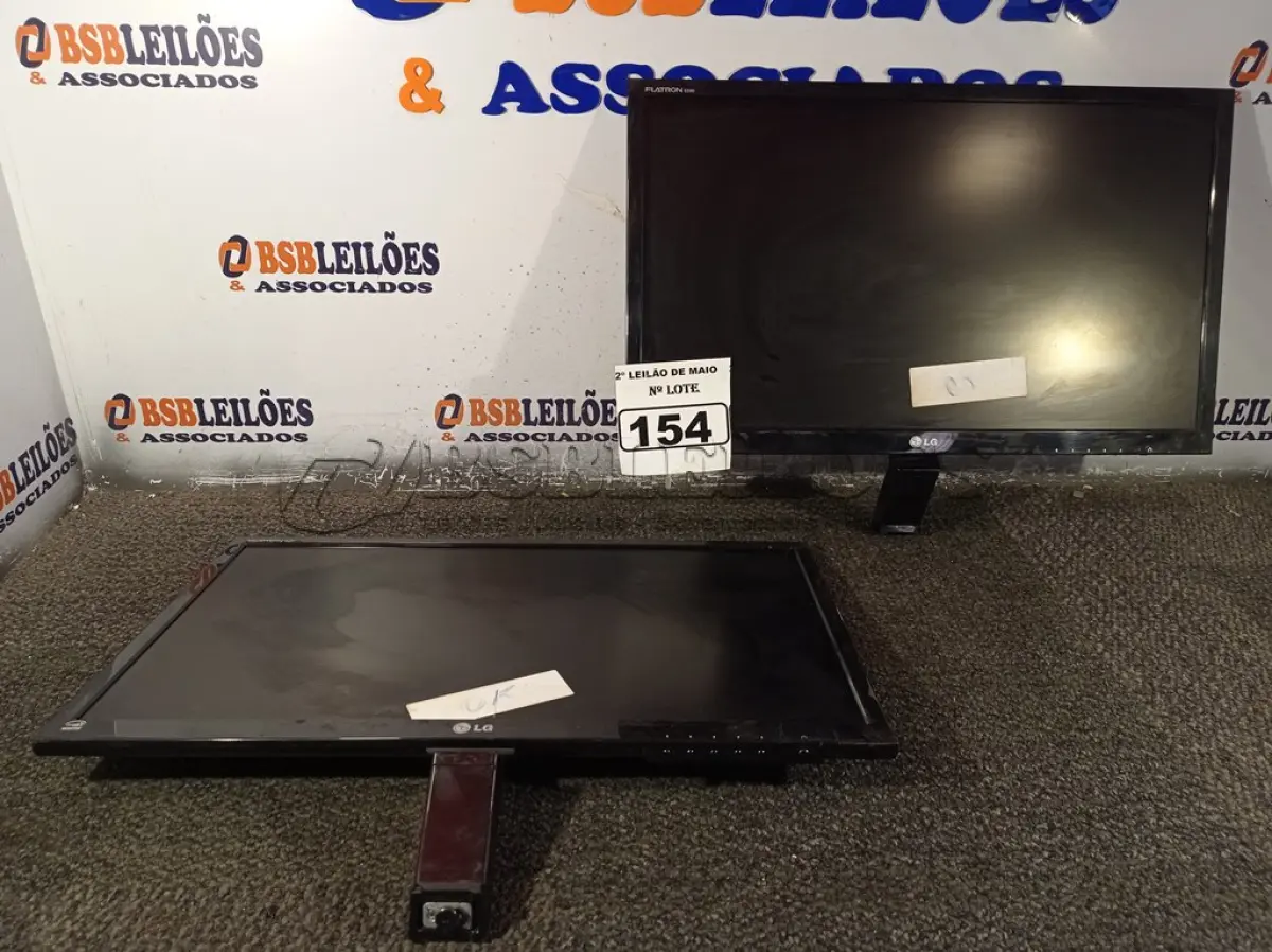 LOTE 154 - 02 MONITORES LG FLATROM E2360V-PN. (NO ESTADO) ATENÇÃO! FAZER A VISITAÇÃO ANTES DE ARREMATAR, NÃO SABEMOS SE FUNCIONA. LEILÃO NÃO TEM GARANTIA E NEM DEVOLUÇÃO, SUJEITO A POSSÍVEIS AVARIAS VISÍVEIS/OCULTAS E/OU AUSÊNCIA DE COMPONENTES.