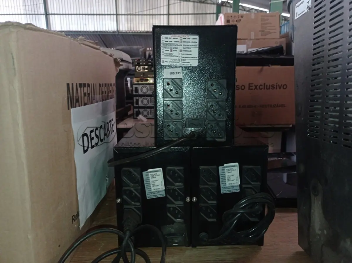 LOTE 122 - 02 ESTABILIZADORES TS SHARA 1500VA E 01 NOBREAK MARCA KVA. (NO ESTADO) ATENÇÃO! FAZER A VISITAÇÃO ANTES DE ARREMATAR, NÃO SABEMOS SE FUNCIONA. LEILÃO NÃO TEM GARANTIA E NEM DEVOLUÇÃO, SUJEITO A POSSÍVEIS AVARIAS VISÍVEIS/OCULTAS E/OU AUSÊNCIA DE COMPONENTES.
