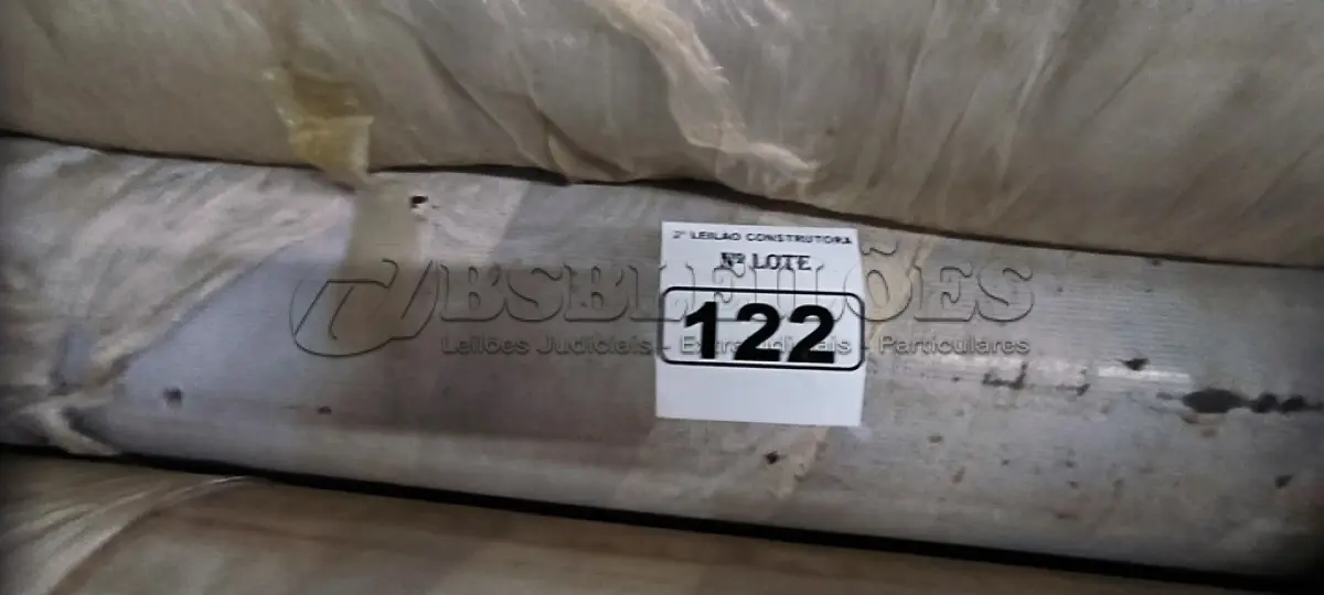 LOTE 122 - 02 ROLOS DE MANTAS REINFORCE MADE USA 3,00M X 10,00MPOLIOLEFINAS TERMOPLASTICA FLEXIVEL (NO ESTADO)