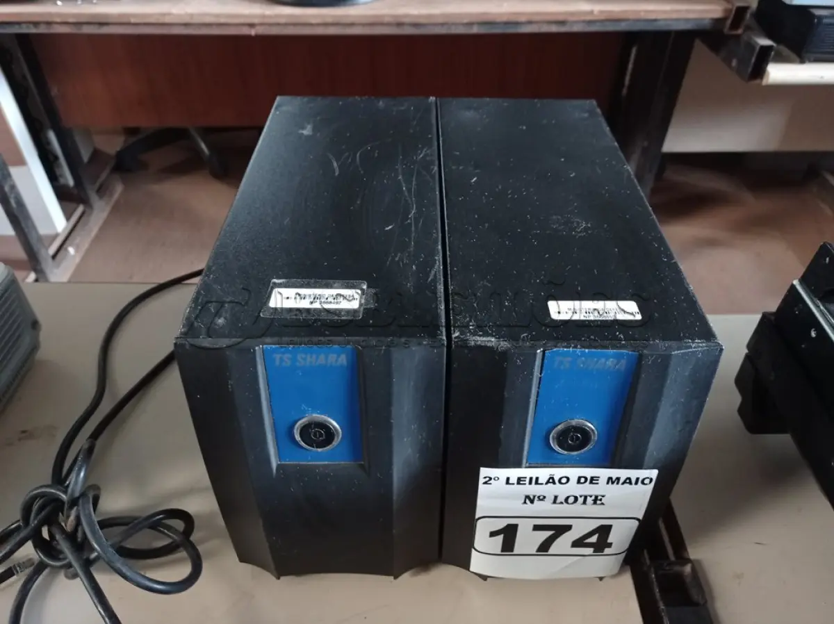 LOTE 174 - 02 ESTABILIZADORES TS SHARA 1500VA. (NO ESTADO) ATENÇÃO! FAZER A VISITAÇÃO ANTES DE ARREMATAR, NÃO SABEMOS SE FUNCIONA. LEILÃO NÃO TEM GARANTIA E NEM DEVOLUÇÃO, SUJEITO A POSSÍVEIS AVARIAS VISÍVEIS/OCULTAS E/OU AUSÊNCIA DE COMPONENTES.