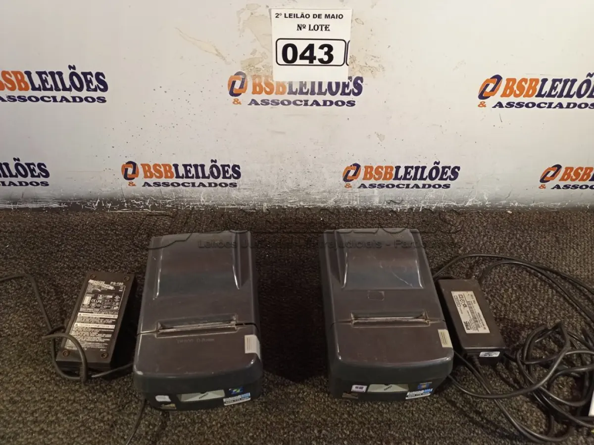 LOTE 043 - 02 IMPRESSORAS DE CUPOM MARCAS DARUMA COM FONTE.  (NO ESTADO) ATENÇÃO! FAZER A VISITAÇÃO ANTES DE ARREMATAR, NÃO SABEMOS SE FUNCIONA. LEILÃO NÃO TEM GARANTIA E NEM DEVOLUÇÃO, SUJEITO A POSSÍVEIS AVARIAS VISÍVEIS/OCULTAS E/OU AUSÊNCIA DE COMPONENTES.