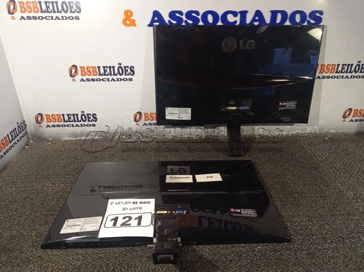 LOTE 121 - 02 MONITORES MARCAS LG FLATROM E2260V-PN. (NO ESTADO) ATENÇÃO! FAZER A VISITAÇÃO ANTES DE ARREMATAR, NÃO SABEMOS SE FUNCIONA. LEILÃO NÃO TEM GARANTIA E NEM DEVOLUÇÃO, SUJEITO A POSSÍVEIS AVARIAS VISÍVEIS/OCULTAS E/OU AUSÊNCIA DE COMPONENTES.