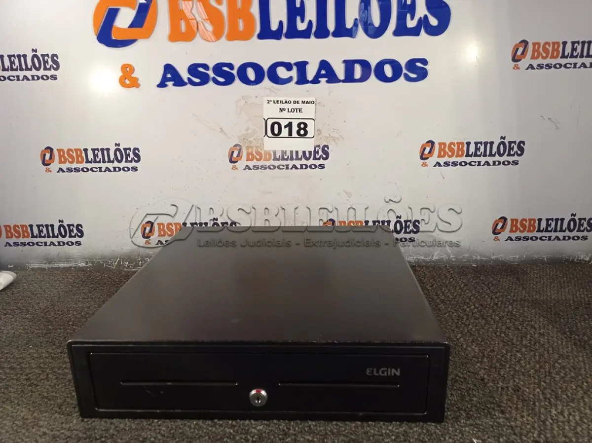LOTE 018 - 01 GAVETA PARA CAIXA DE SUPERMERCADO. (NO ESTADO) ATENÇÃO! FAZER A VISITAÇÃO ANTES DE ARREMATAR, NÃO SABEMOS SE FUNCIONA. LEILÃO NÃO TEM GARANTIA E NEM DEVOLUÇÃO, SUJEITO A POSSÍVEIS AVARIAS VISÍVEIS/OCULTAS E/OU AUSÊNCIA DE COMPONENTES.