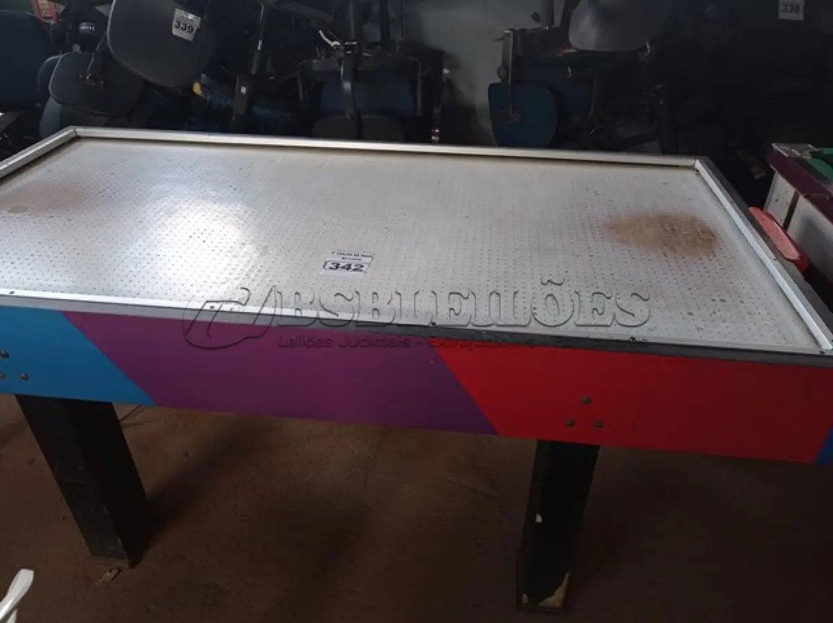 LOTE 342 - 01 MAQUINA AIR GAMER. (NO ESTADO) ATENÇÃO! FAZER A VISITAÇÃO ANTES DE ARREMATAR, NÃO SABEMOS SE FUNCIONA. LEILÃO NÃO TEM GARANTIA E NEM DEVOLUÇÃO, SUJEITO A POSSÍVEIS AVARIAS VISÍVEIS/OCULTAS E/OU AUSÊNCIA DE COMPONENTES.