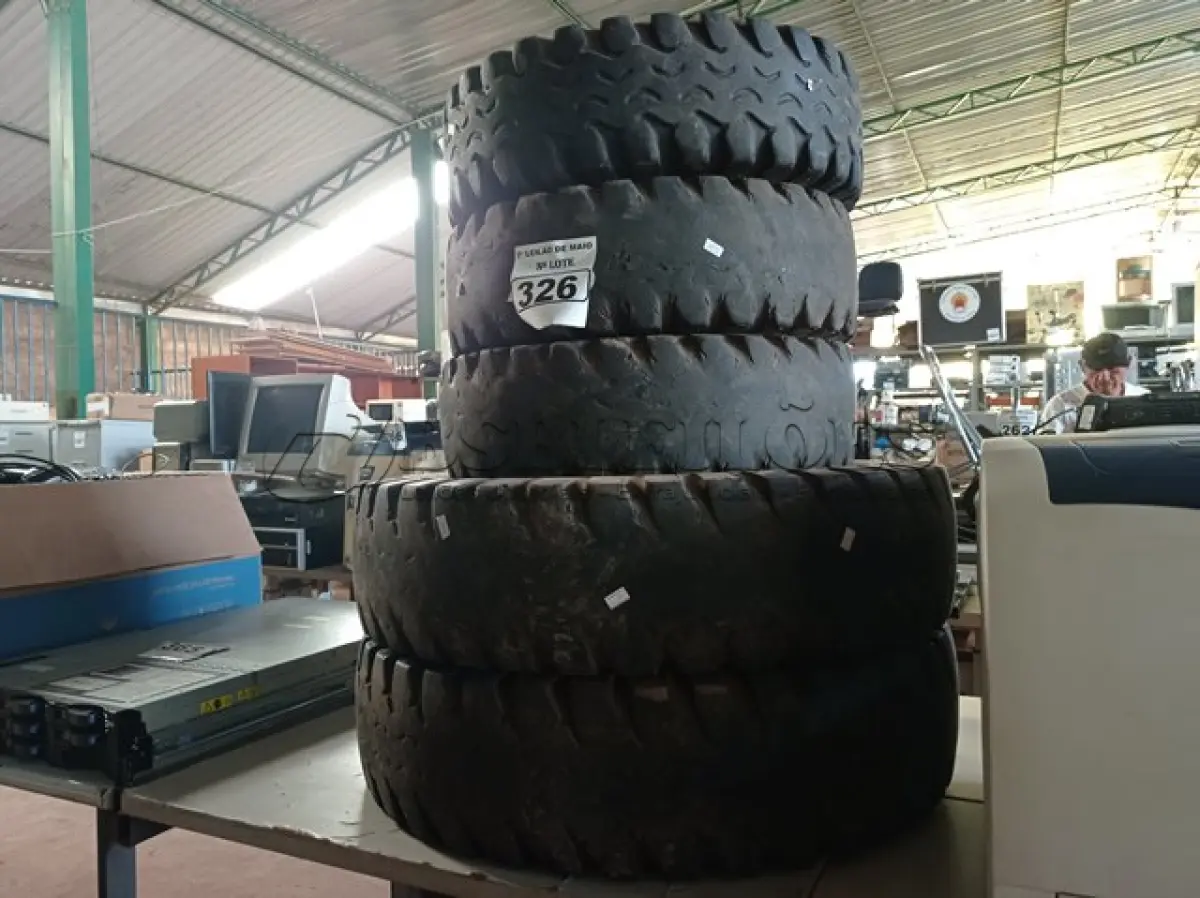 LOTE 326