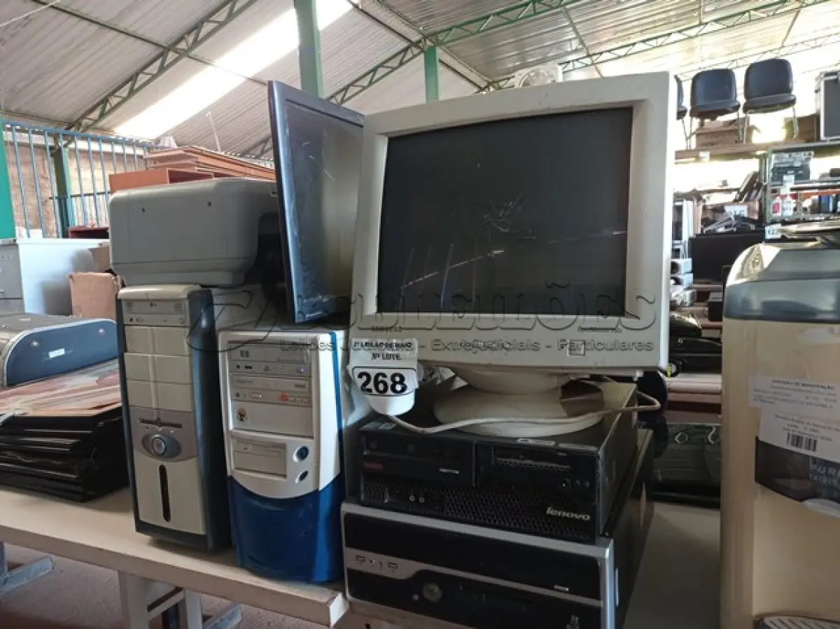 LOTE 268 - 04 CPU’S, 01 IMPRESSORA E 02 MONITORES MARCAS E MODELOS DIVERSOS. (NO ESTADO) ATENÇÃO! FAZER A VISITAÇÃO ANTES DE ARREMATAR, NÃO SABEMOS SE FUNCIONA. LEILÃO NÃO TEM GARANTIA E NEM DEVOLUÇÃO, SUJEITO A POSSÍVEIS AVARIAS VISÍVEIS/OCULTAS E/OU AUSÊNCIA DE COMPONENTES.