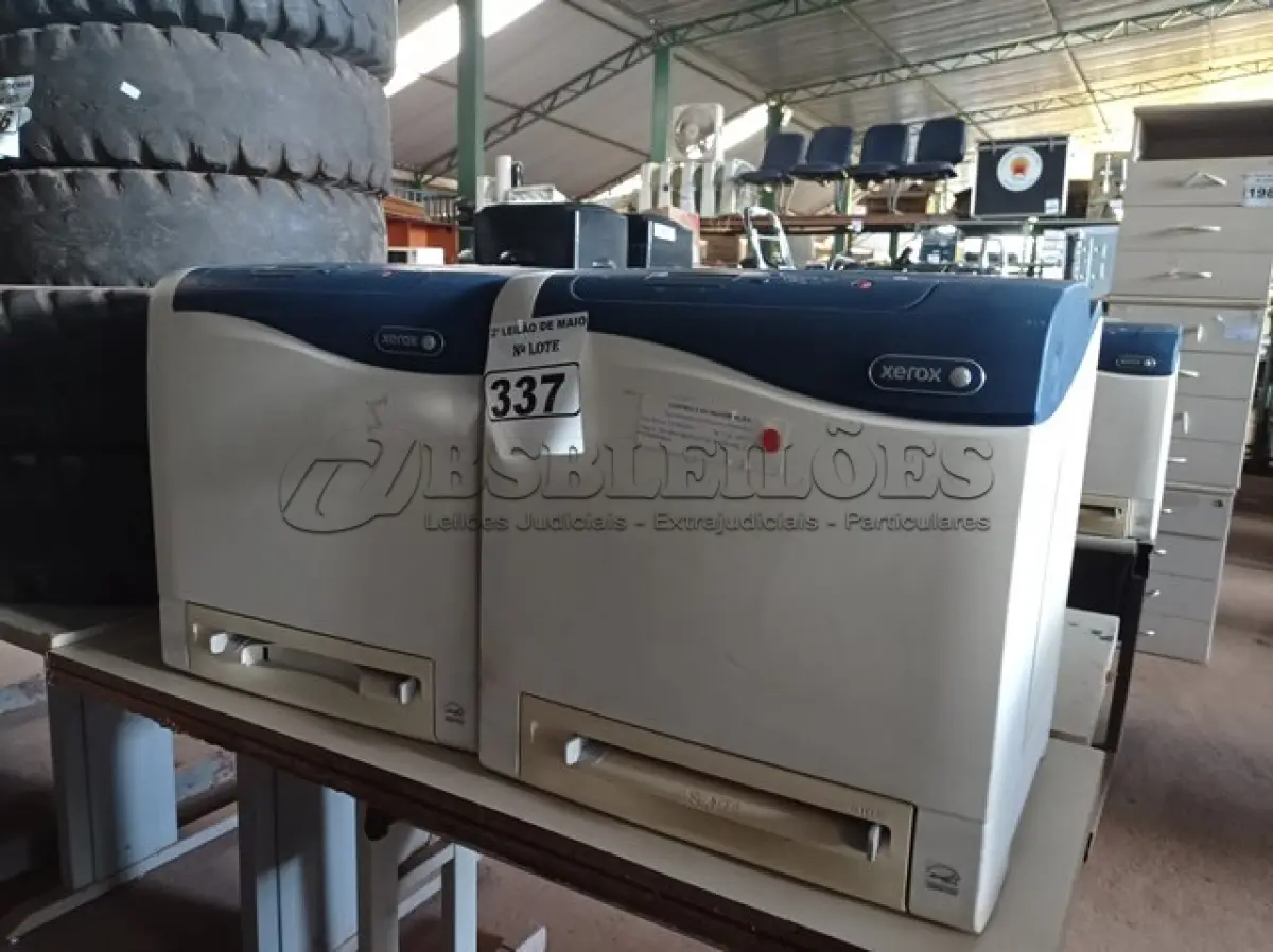 LOTE 337 - 02 IMPRESSORAS MARCAS XEROX PHASER 6500. (NO ESTADO) ATENÇÃO! FAZER A VISITAÇÃO ANTES DE ARREMATAR, NÃO SABEMOS SE FUNCIONA. LEILÃO NÃO TEM GARANTIA E NEM DEVOLUÇÃO, SUJEITO A POSSÍVEIS AVARIAS VISÍVEIS/OCULTAS E/OU AUSÊNCIA DE COMPONENTES.