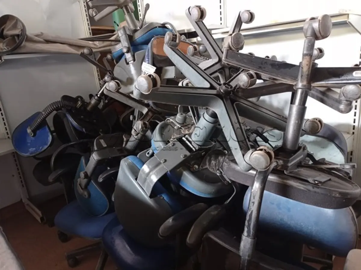 LOTE 296