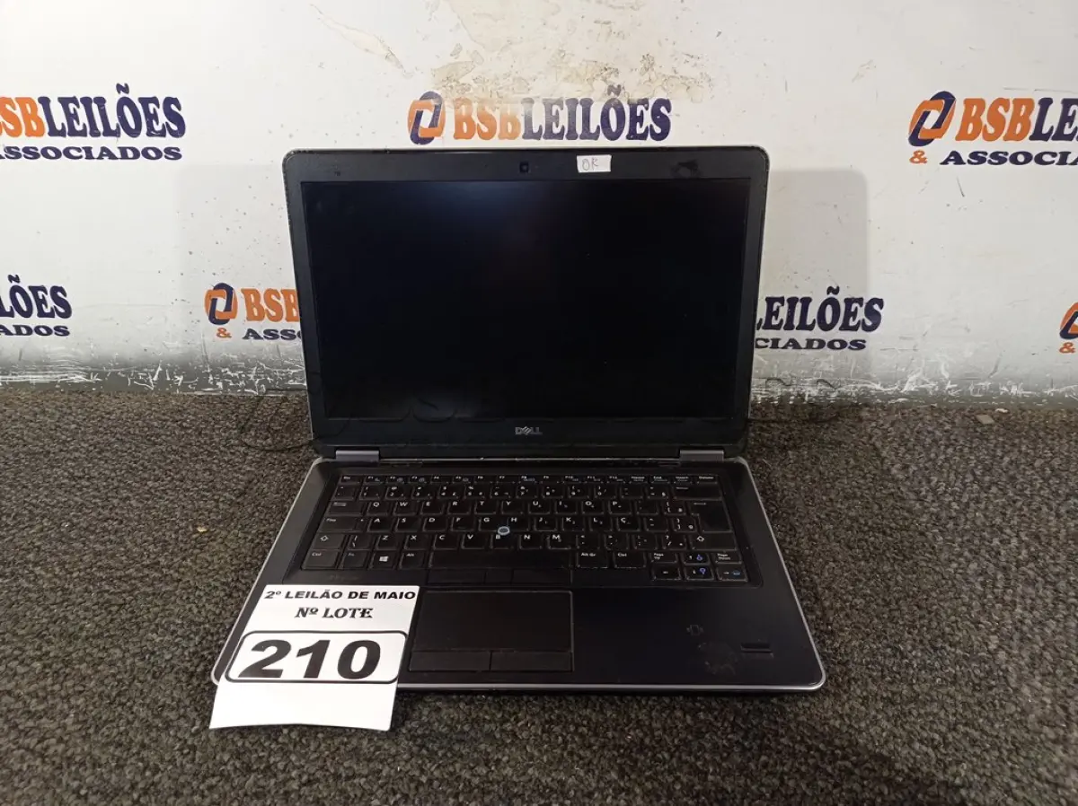 LOTE 210 - 01 NOTEBOOK MARCA DELL LATITUDE E7440. (NO ESTADO) ATENÇÃO! FAZER A VISITAÇÃO ANTES DE ARREMATAR, NÃO SABEMOS SE FUNCIONA. LEILÃO NÃO TEM GARANTIA E NEM DEVOLUÇÃO, SUJEITO A POSSÍVEIS AVARIAS VISÍVEIS/OCULTAS E/OU AUSÊNCIA DE COMPONENTES.