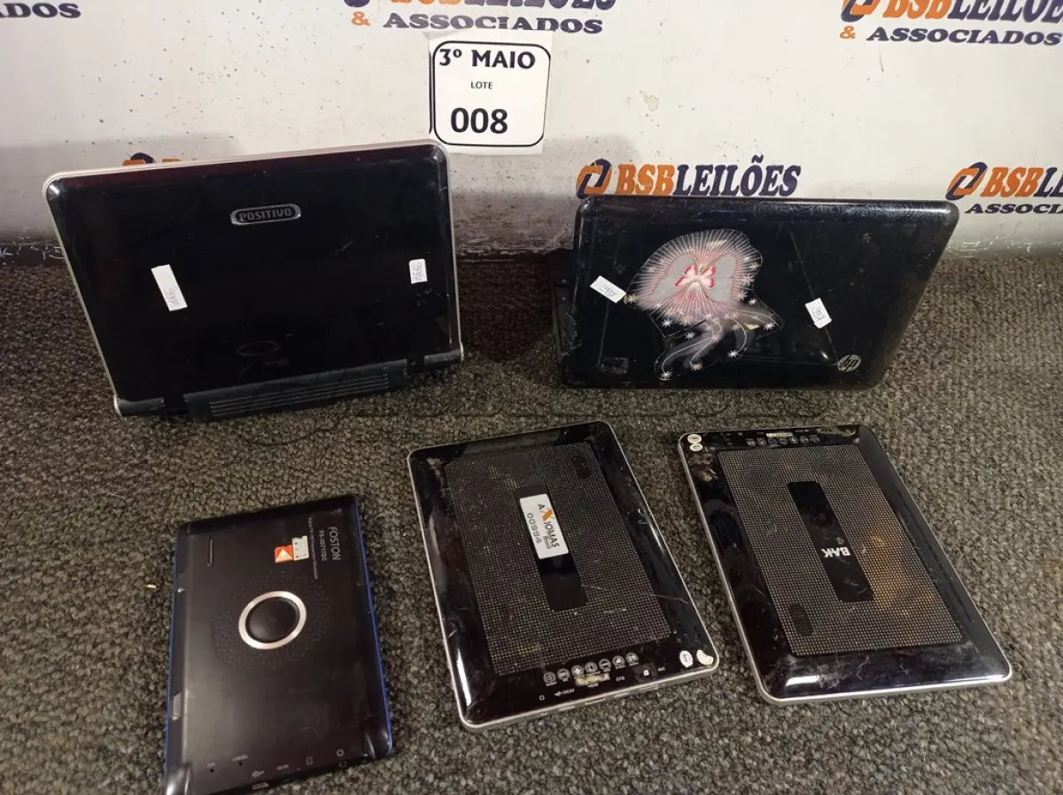 LOTE 008 - 02 NETBOOK’S E 03 TABLET’S MARCAS E KMODELOS DIVERSOS. (NO ESTADO) ATENÇÃO! FAZER A VISITAÇÃO ANTES DE ARREMATAR, NÃO SABEMOS SE FUNCIONA. LEILÃO NÃO TEM GARANTIA E NEM DEVOLUÇÃO, SUJEITO A POSSÍVEIS AVARIAS VISÍVEIS/OCULTAS E/OU AUSÊNCIA DE COMPONENTES.