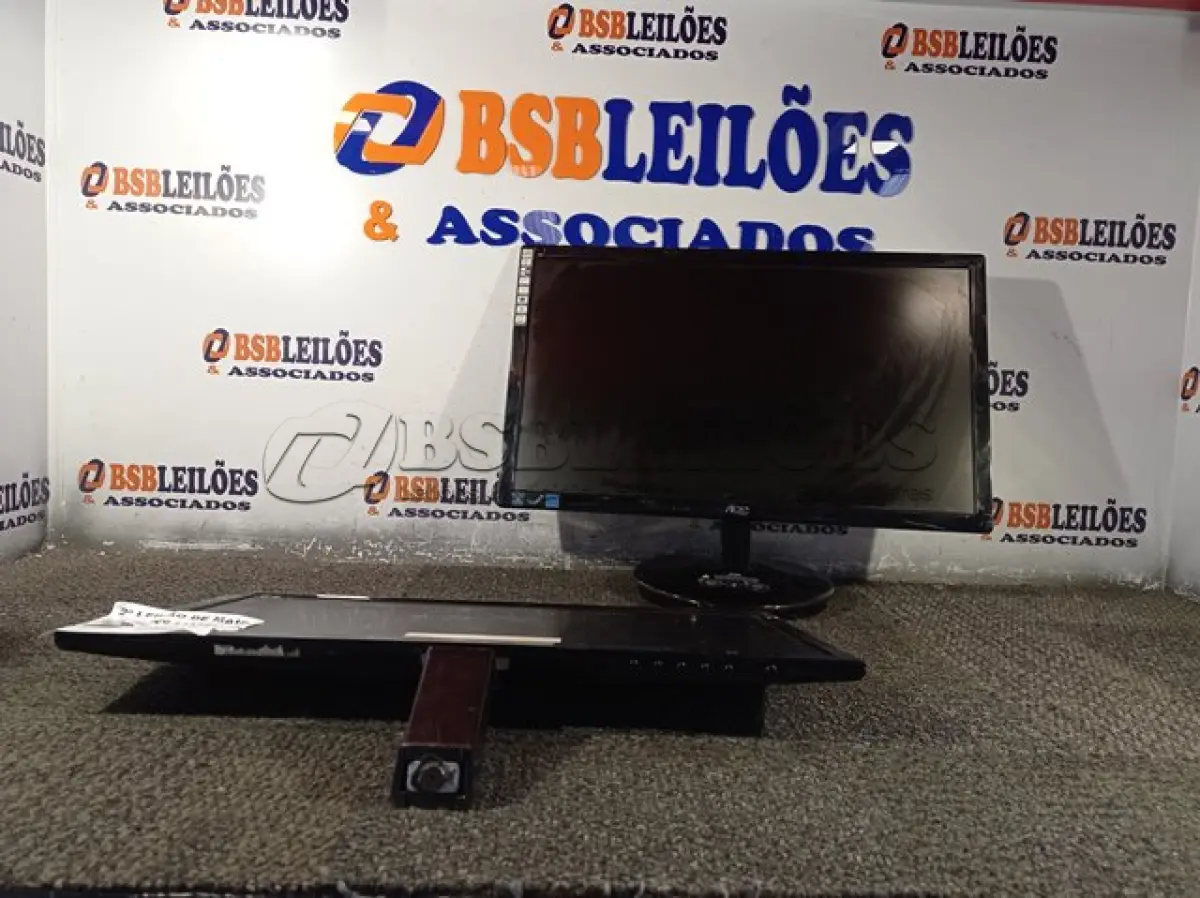 LOTE 295 - 01 MONITOR MARCA LG FLATROM E2260V-PN E 01 MONITOR MARCA AOC. (NO ESTADO) ATENÇÃO! FAZER A VISITAÇÃO ANTES DE ARREMATAR, NÃO SABEMOS SE FUNCIONA. LEILÃO NÃO TEM GARANTIA E NEM DEVOLUÇÃO, SUJEITO A POSSÍVEIS AVARIAS VISÍVEIS/OCULTAS E/OU AUSÊNCIA DE COMPONENTES.