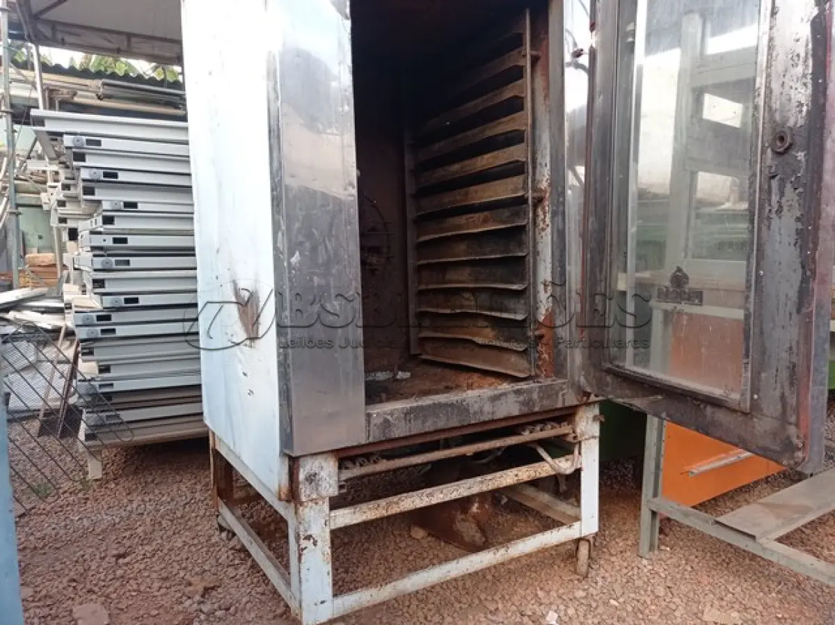 LOTE 350 - 01 FORNO INDUSTRIAL MARCA PRÓGAS PARA RETIRADA DE PEÇAS. (NO ESTADO) ATENÇÃO! FAZER A VISITAÇÃO ANTES DE ARREMATAR, NÃO SABEMOS SE FUNCIONA. LEILÃO NÃO TEM GARANTIA E NEM DEVOLUÇÃO, SUJEITO A POSSÍVEIS AVARIAS VISÍVEIS/OCULTAS E/OU AUSÊNCIA DE COMPONENTES.