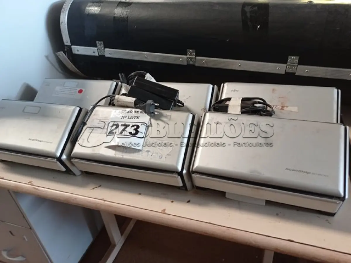 LOTE 273 - 06 SCANNER’S MARCAS FUJITSU. (NO ESTADO) ATENÇÃO! FAZER A VISITAÇÃO ANTES DE ARREMATAR, NÃO SABEMOS SE FUNCIONA. LEILÃO NÃO TEM GARANTIA E NEM DEVOLUÇÃO, SUJEITO A POSSÍVEIS AVARIAS VISÍVEIS/OCULTAS E/OU AUSÊNCIA DE COMPONENTES.