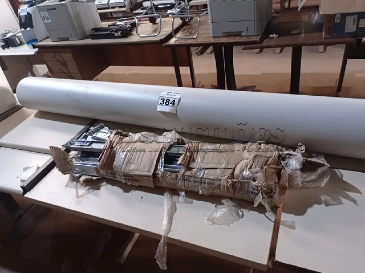 LOTE 384 - 01 TUBO DE ESGOTO 200MM COM APROXIMADAMENTE 2M E VÁRIAS PEÇAS DE GAVETAS PARA RACK. (NO ESTADO) ATENÇÃO! FAZER A VISITAÇÃO ANTES DE ARREMATAR, NÃO SABEMOS SE FUNCIONA. LEILÃO NÃO TEM GARANTIA E NEM DEVOLUÇÃO, SUJEITO A POSSÍVEIS AVARIAS VISÍVEIS/OCULTAS E/OU AUSÊNCIA DE COMPONENTES.