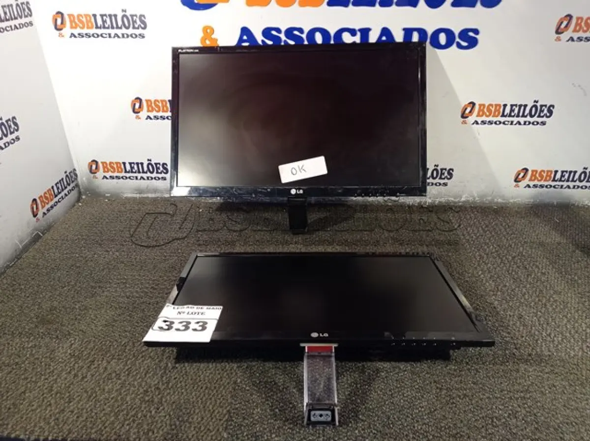 LOTE 333 - 02 MONITORES MARCAS LG MODELOS FLATROM E2360V-PN/E2260V-PN. (NO ESTADO) ATENÇÃO! FAZER A VISITAÇÃO ANTES DE ARREMATAR, NÃO SABEMOS SE FUNCIONA. LEILÃO NÃO TEM GARANTIA E NEM DEVOLUÇÃO, SUJEITO A POSSÍVEIS AVARIAS VISÍVEIS/OCULTAS E/OU AUSÊNCIA DE COMPONENTES.