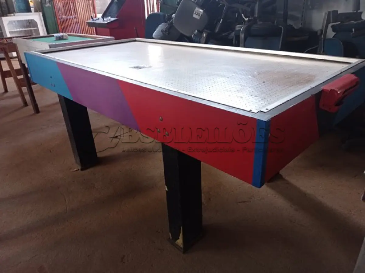 LOTE 342 - 01 MAQUINA AIR GAMER. (NO ESTADO) ATENÇÃO! FAZER A VISITAÇÃO ANTES DE ARREMATAR, NÃO SABEMOS SE FUNCIONA. LEILÃO NÃO TEM GARANTIA E NEM DEVOLUÇÃO, SUJEITO A POSSÍVEIS AVARIAS VISÍVEIS/OCULTAS E/OU AUSÊNCIA DE COMPONENTES.