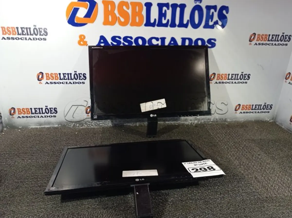 LOTE 298 - 02 MONITORES LG FLATROM E2260V-PN. (NO ESTADO) ATENÇÃO! FAZER A VISITAÇÃO ANTES DE ARREMATAR, NÃO SABEMOS SE FUNCIONA. LEILÃO NÃO TEM GARANTIA E NEM DEVOLUÇÃO, SUJEITO A POSSÍVEIS AVARIAS VISÍVEIS/OCULTAS E/OU AUSÊNCIA DE COMPONENTES.