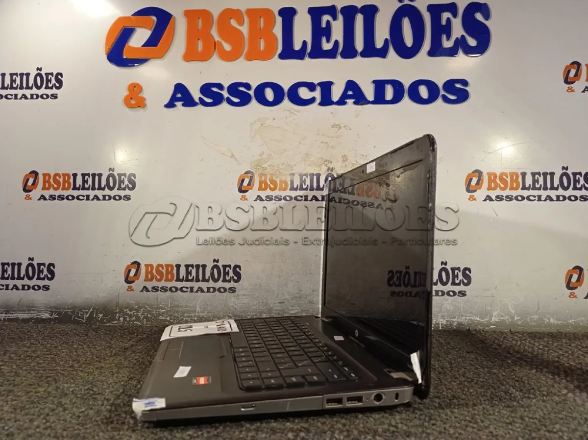 LOTE 016 - 01 NOTBOOK VISION . (NO ESTADO) ATENÇÃO! FAZER A VISITAÇÃO ANTES DE ARREMATAR, NÃO SABEMOS SE FUNCIONA. LEILÃO NÃO TEM GARANTIA E NEM DEVOLUÇÃO, SUJEITO A POSSÍVEIS AVARIAS VISÍVEIS/OCULTAS E/OU AUSÊNCIA DE COMPONENTES.