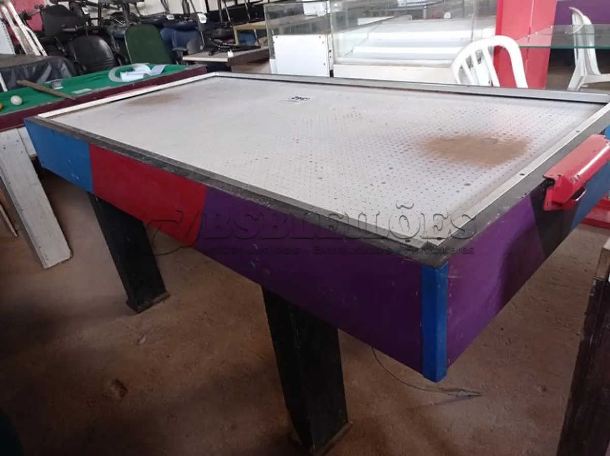 LOTE 342 - 01 MAQUINA AIR GAMER. (NO ESTADO) ATENÇÃO! FAZER A VISITAÇÃO ANTES DE ARREMATAR, NÃO SABEMOS SE FUNCIONA. LEILÃO NÃO TEM GARANTIA E NEM DEVOLUÇÃO, SUJEITO A POSSÍVEIS AVARIAS VISÍVEIS/OCULTAS E/OU AUSÊNCIA DE COMPONENTES.