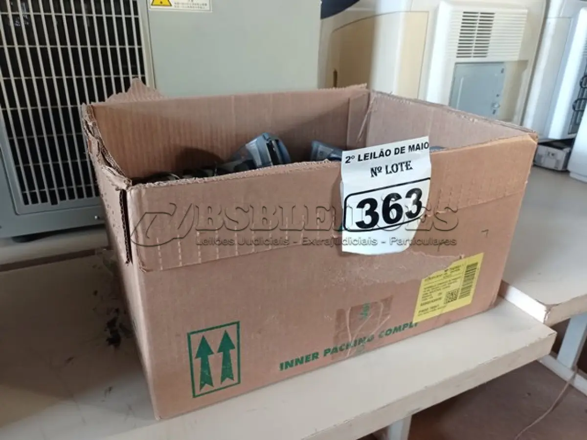 LOTE 363 - 01 LOTE COM VÁRIOS LEITORES DE CÓDIGO DE BARRAS MARCAS E MODELOS DIVERSOS. (NO ESTADO) ATENÇÃO! FAZER A VISITAÇÃO ANTES DE ARREMATAR, NÃO SABEMOS SE FUNCIONA. LEILÃO NÃO TEM GARANTIA E NEM DEVOLUÇÃO, SUJEITO A POSSÍVEIS AVARIAS VISÍVEIS/OCULTAS E/OU AUSÊNCIA DE COMPONENTES.