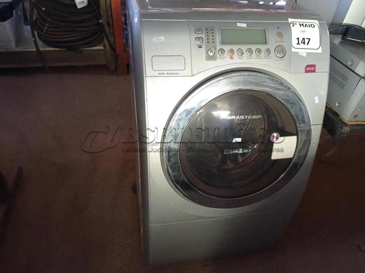 LOTE 147 - 01 MÁQUINA LAVA E SECA MARCA BRASTEMP 220V. (NO ESTADO) ATENÇÃO! FAZER A VISITAÇÃO ANTES DE ARREMATAR, NÃO SABEMOS SE FUNCIONA. LEILÃO NÃO TEM GARANTIA E NEM DEVOLUÇÃO, SUJEITO A POSSÍVEIS AVARIAS VISÍVEIS/OCULTAS E/OU AUSÊNCIA DE COMPONENTES.