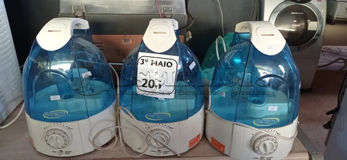 LOTE 206 - 04 UMIDIFICADORES. (NO ESTADO) ATENÇÃO! FAZER A VISITAÇÃO ANTES DE ARREMATAR, NÃO SABEMOS SE FUNCIONA. LEILÃO NÃO TEM GARANTIA E NEM DEVOLUÇÃO, SUJEITO A POSSÍVEIS AVARIAS VISÍVEIS/OCULTAS E/OU AUSÊNCIA DE COMPONENTES.
