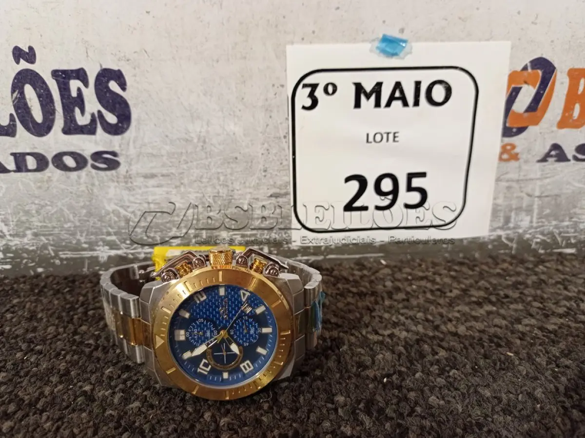 LOTE 295 - 01 RELÓGIO DE PULSO.  (NO ESTADO) ATENÇÃO! FAZER A VISITAÇÃO ANTES DE ARREMATAR, NÃO SABEMOS SE FUNCIONA. LEILÃO NÃO TEM GARANTIA E NEM DEVOLUÇÃO, SUJEITO A POSSÍVEIS AVARIAS VISÍVEIS/OCULTAS E/OU AUSÊNCIA DE COMPONENTES.