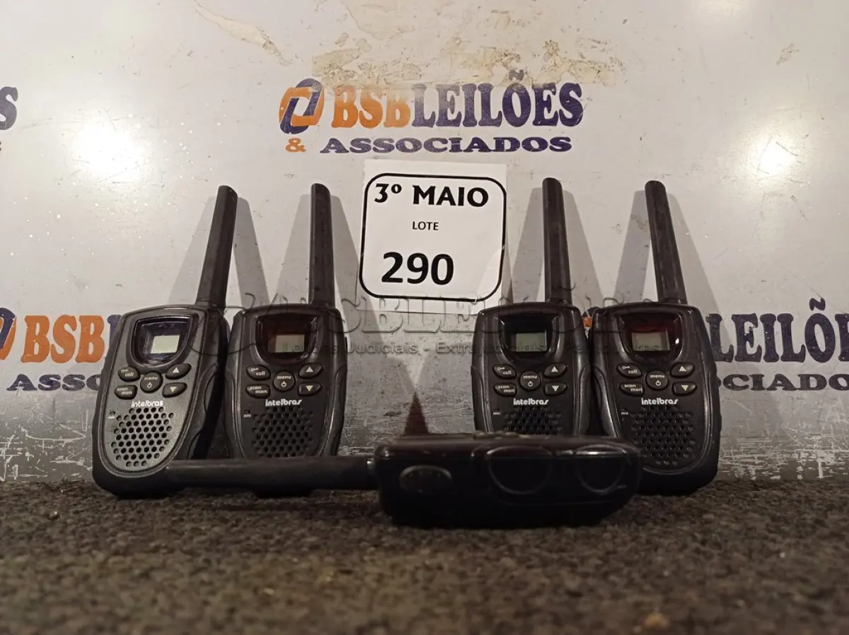 LOTE 290 - 05 RÁDIOS COMUNICADORES MARCA INTELBRAS. (NO ESTADO) ATENÇÃO! FAZER A VISITAÇÃO ANTES DE ARREMATAR, NÃO SABEMOS SE FUNCIONA. LEILÃO NÃO TEM GARANTIA E NEM DEVOLUÇÃO, SUJEITO A POSSÍVEIS AVARIAS VISÍVEIS/OCULTAS E/OU AUSÊNCIA DE COMPONENTES.
