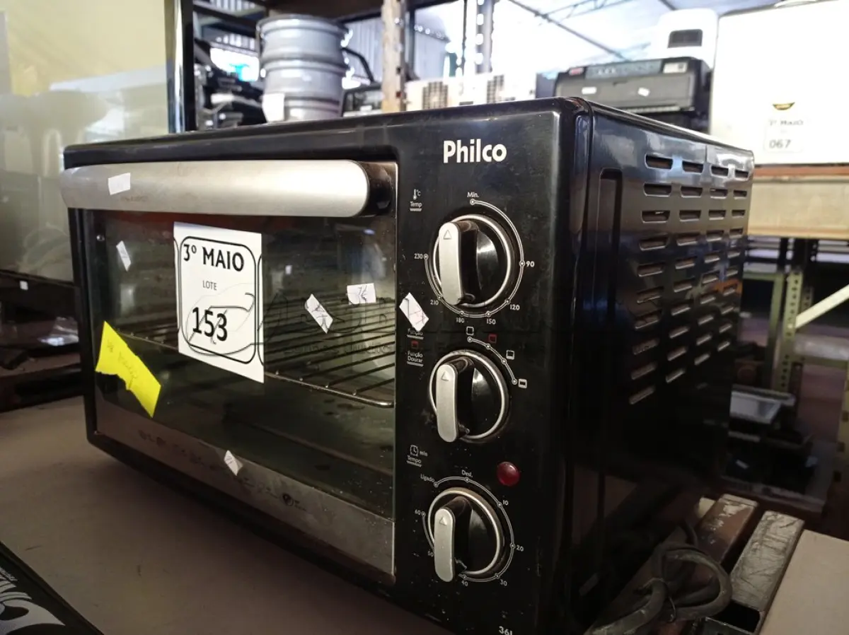 LOTE 153 - 01 FORNO ELÉTRICO MARCA PHILCO COM AVARIAS. (NO ESTADO) ATENÇÃO! FAZER A VISITAÇÃO ANTES DE ARREMATAR, NÃO SABEMOS SE FUNCIONA. LEILÃO NÃO TEM GARANTIA E NEM DEVOLUÇÃO, SUJEITO A POSSÍVEIS AVARIAS VISÍVEIS/OCULTAS E/OU AUSÊNCIA DE COMPONENTES.