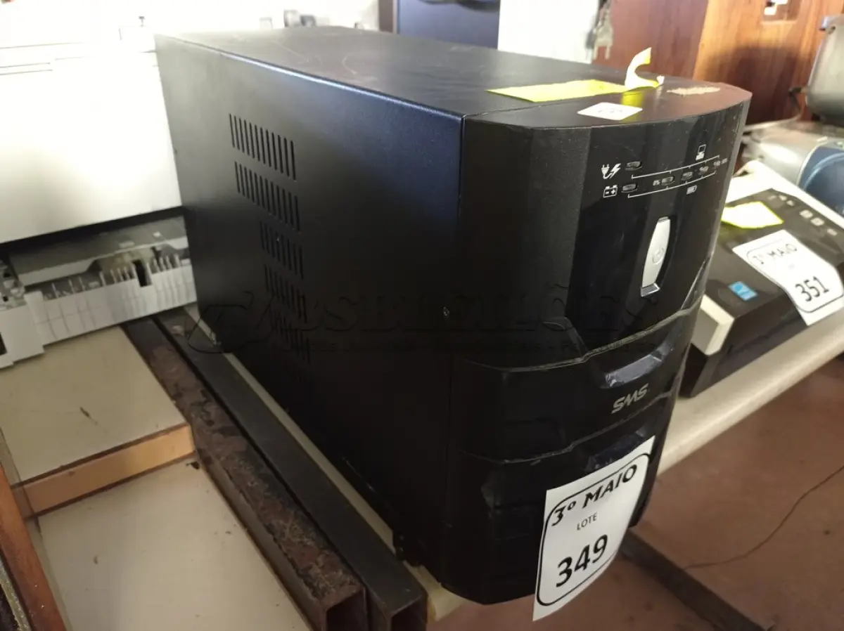 LOTE 349 - 01 NOBREAK MARCA SMS 3000VA.  (NO ESTADO) ATENÇÃO! FAZER A VISITAÇÃO ANTES DE ARREMATAR, NÃO SABEMOS SE FUNCIONA. LEILÃO NÃO TEM GARANTIA E NEM DEVOLUÇÃO, SUJEITO A POSSÍVEIS AVARIAS VISÍVEIS/OCULTAS E/OU AUSÊNCIA DE COMPONENTES.