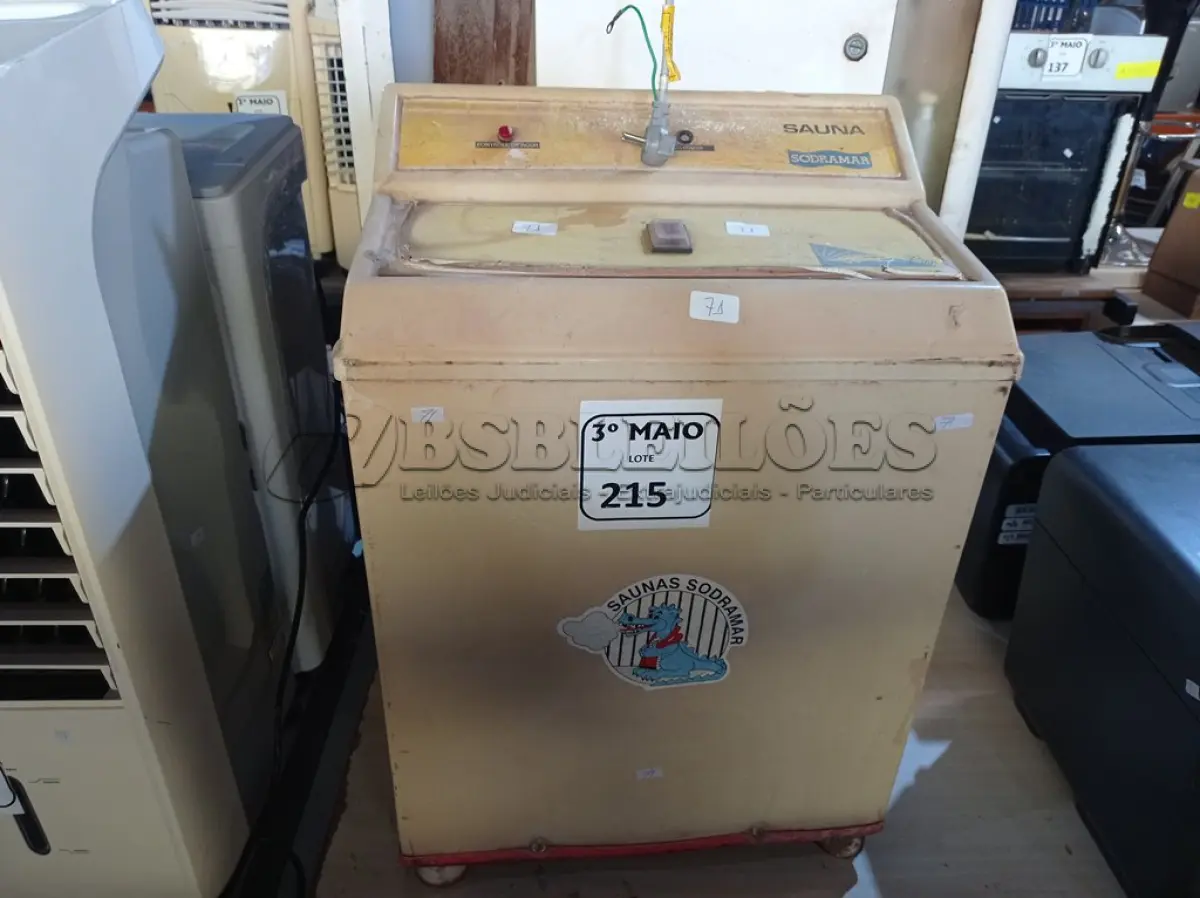 LOTE 215 - 01 SAUNA MARCA SODRAMAR E 01 SUGAR COM AVARIAS. (NO ESTADO) ATENÇÃO! FAZER A VISITAÇÃO ANTES DE ARREMATAR, NÃO SABEMOS SE FUNCIONA. LEILÃO NÃO TEM GARANTIA E NEM DEVOLUÇÃO, SUJEITO A POSSÍVEIS AVARIAS VISÍVEIS/OCULTAS E/OU AUSÊNCIA DE COMPONENTES.