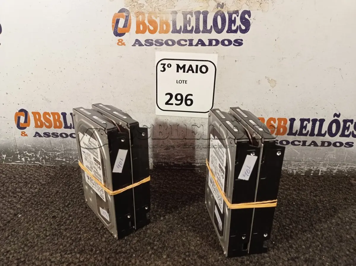 LOTE 296 - 04 HD’S PARA PC DE 4TB. (NO ESTADO) ATENÇÃO! FAZER A VISITAÇÃO ANTES DE ARREMATAR, NÃO SABEMOS SE FUNCIONA. LEILÃO NÃO TEM GARANTIA E NEM DEVOLUÇÃO, SUJEITO A POSSÍVEIS AVARIAS VISÍVEIS/OCULTAS E/OU AUSÊNCIA DE COMPONENTES.
