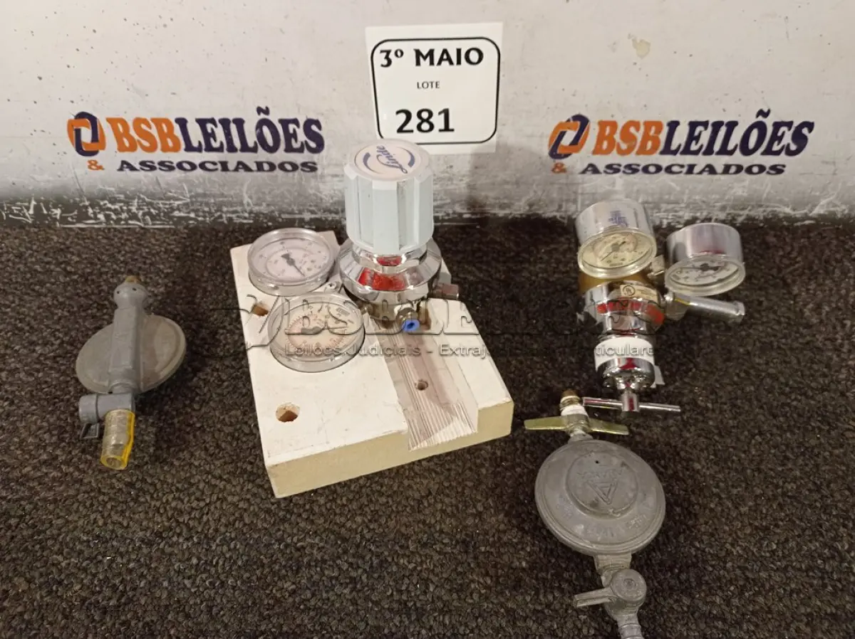 LOTE 281 - 04 REGISTROS DIVERSOS. (NO ESTADO) ATENÇÃO! FAZER A VISITAÇÃO ANTES DE ARREMATAR, NÃO SABEMOS SE FUNCIONA. LEILÃO NÃO TEM GARANTIA E NEM DEVOLUÇÃO, SUJEITO A POSSÍVEIS AVARIAS VISÍVEIS/OCULTAS E/OU AUSÊNCIA DE COMPONENTES.