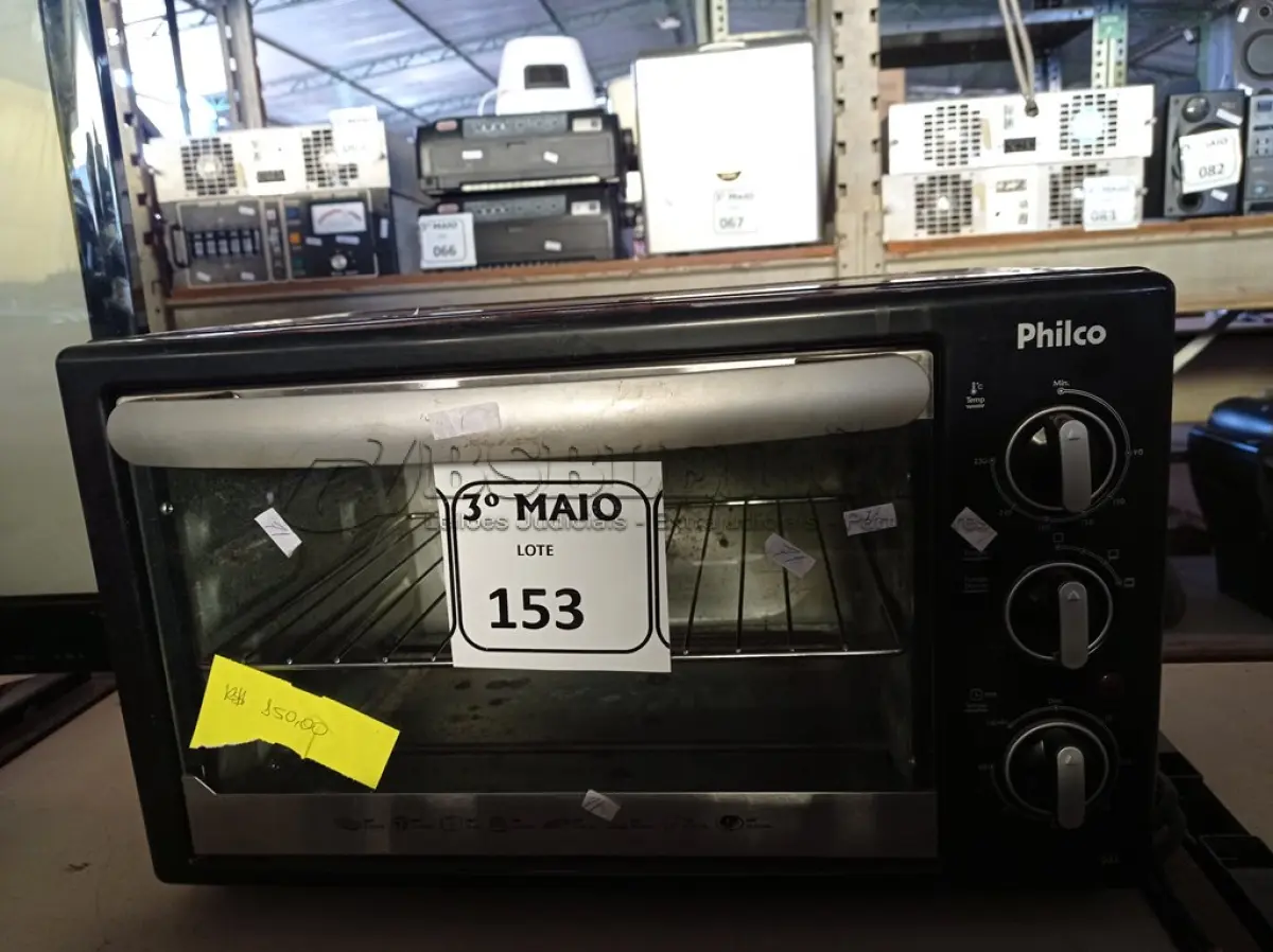 LOTE 153 - 01 FORNO ELÉTRICO MARCA PHILCO COM AVARIAS. (NO ESTADO) ATENÇÃO! FAZER A VISITAÇÃO ANTES DE ARREMATAR, NÃO SABEMOS SE FUNCIONA. LEILÃO NÃO TEM GARANTIA E NEM DEVOLUÇÃO, SUJEITO A POSSÍVEIS AVARIAS VISÍVEIS/OCULTAS E/OU AUSÊNCIA DE COMPONENTES.